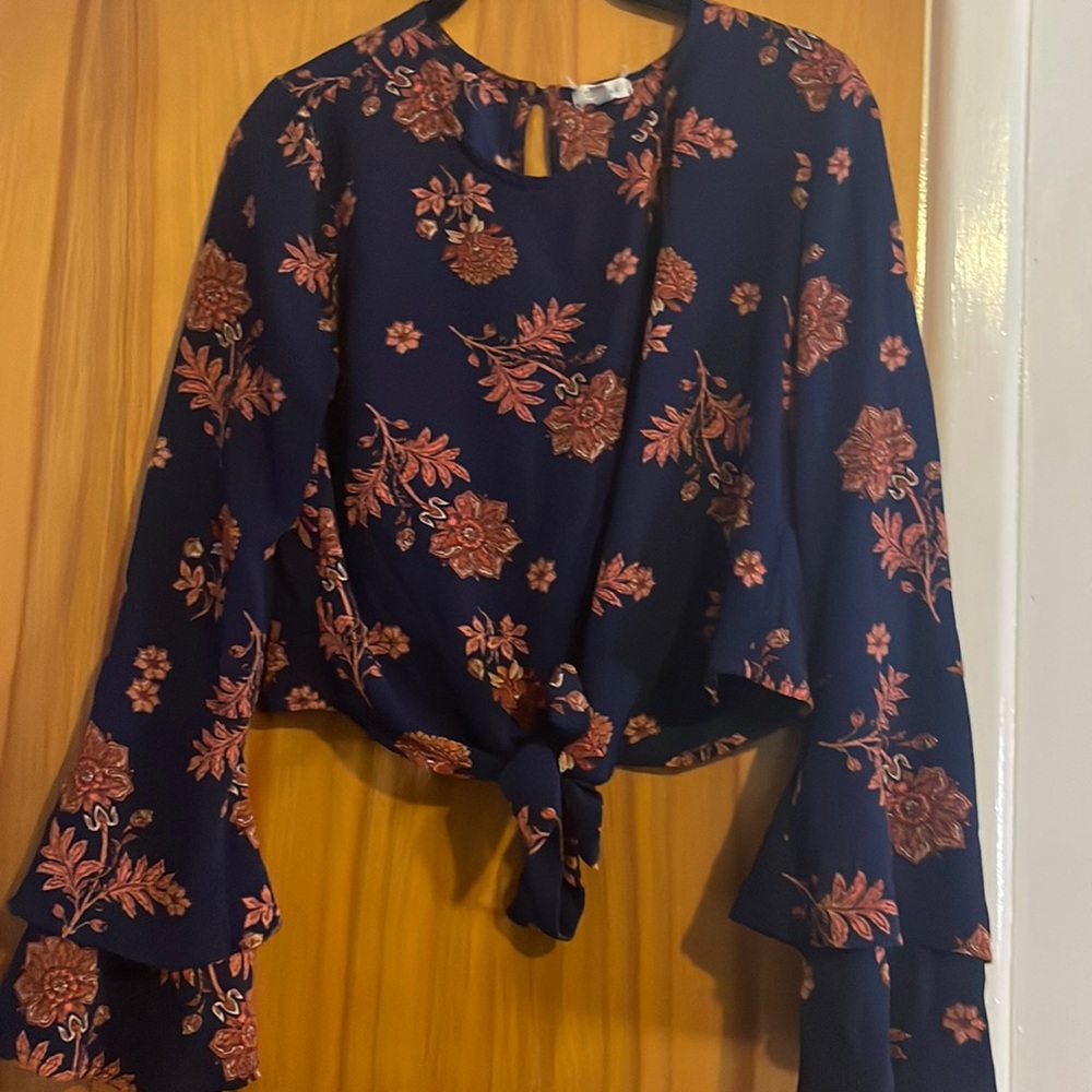 Long Sleeve Blue Floral Top
